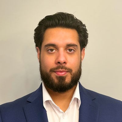 Arsalan Khan headshot